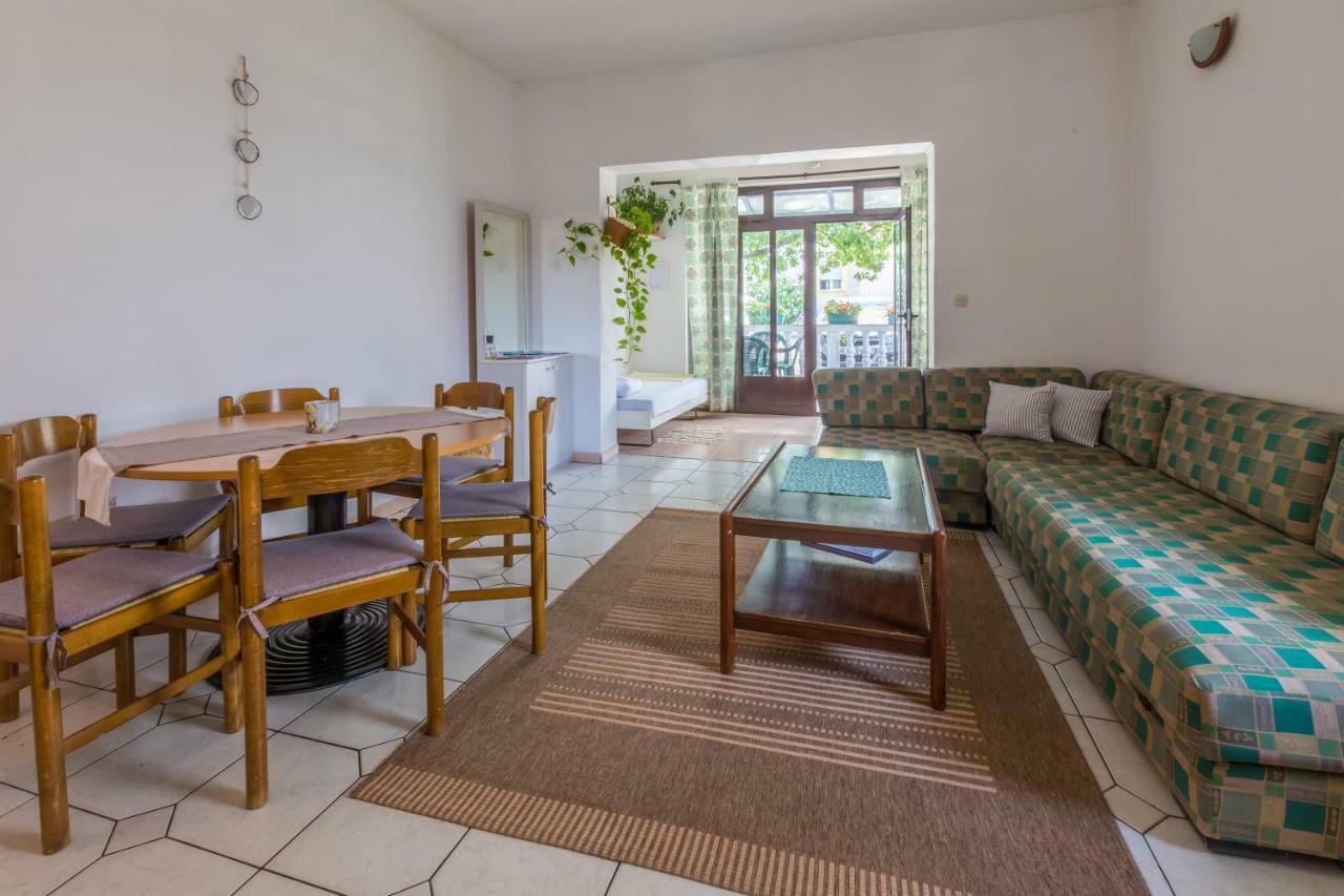 Apartment Dom Jadranovo Extérieur photo