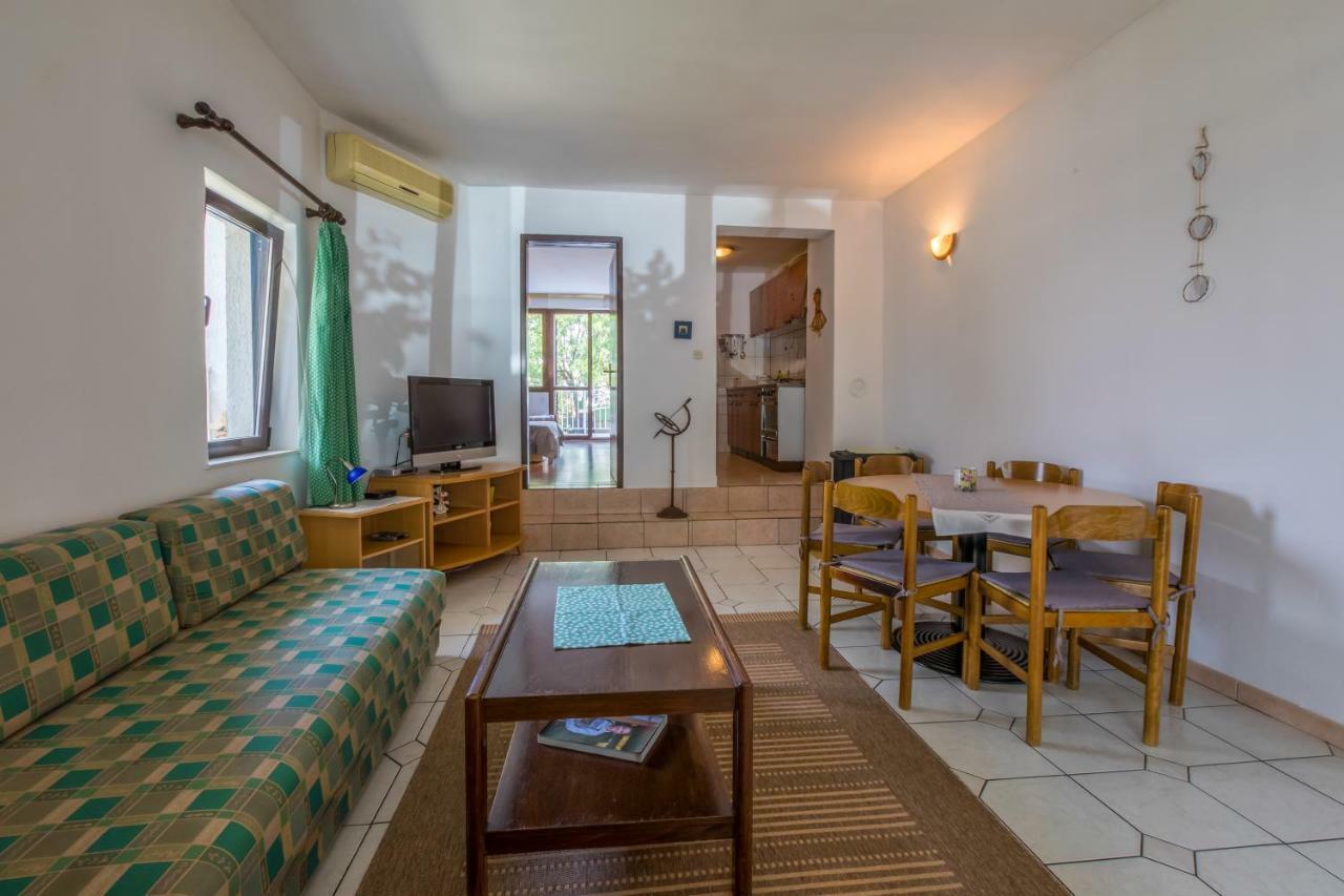 Apartment Dom Jadranovo Extérieur photo