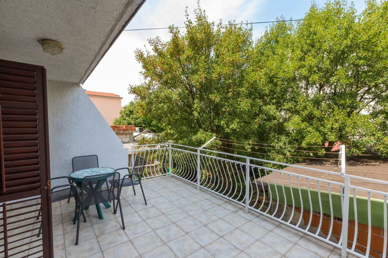 Apartment Dom Jadranovo Extérieur photo